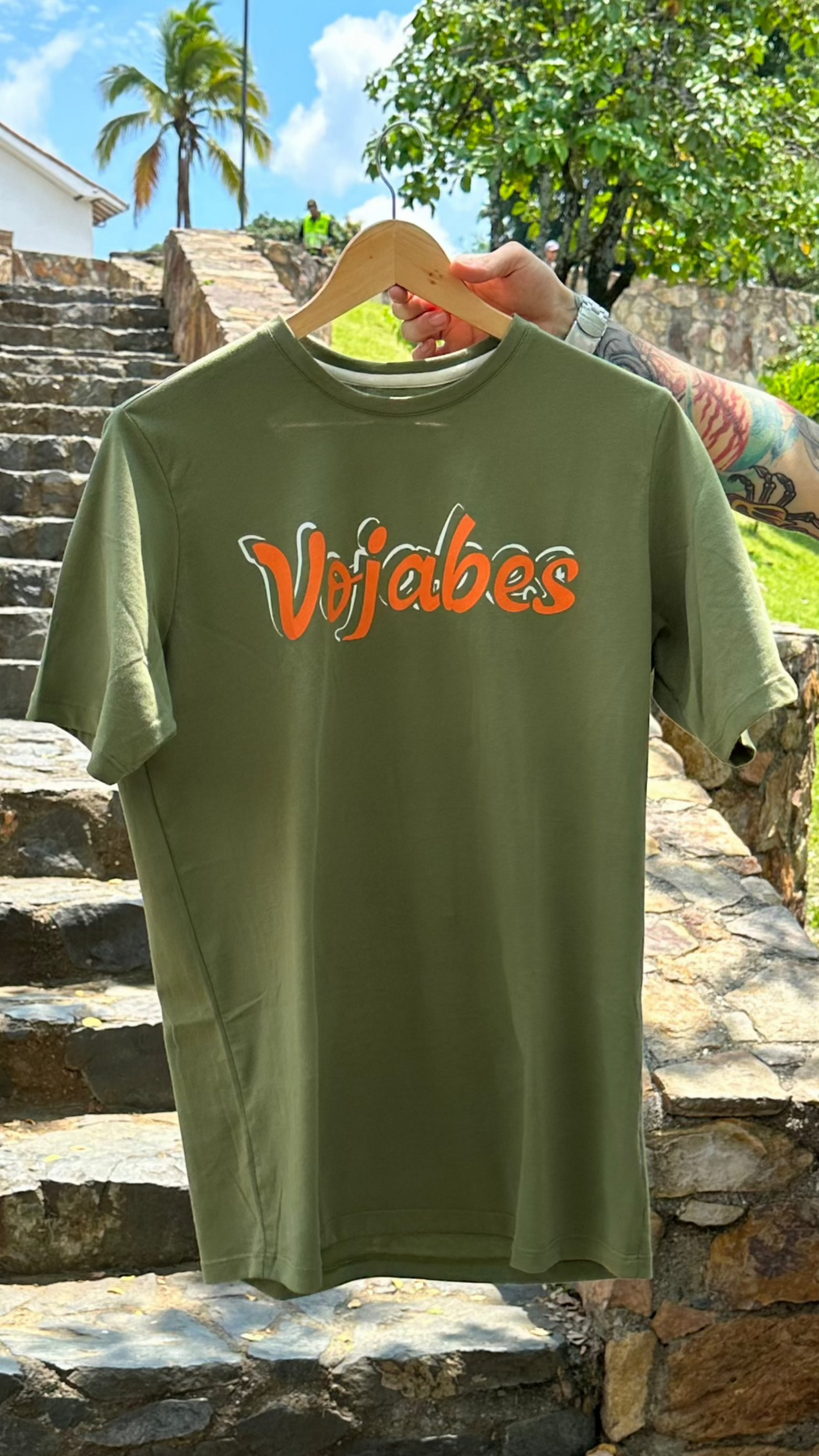 Vojabes T-Shirt unisex